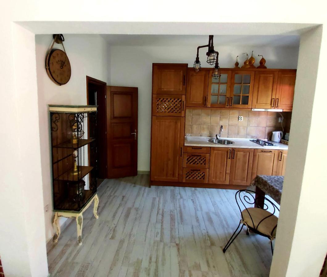 City House Apartments Tivat Exterior photo