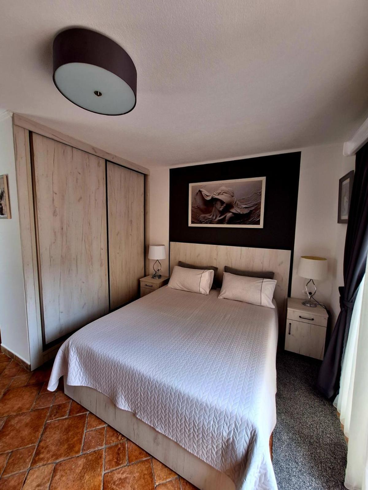 City House Apartments Tivat Exterior photo