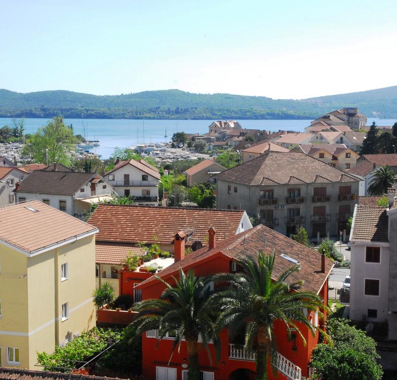 City House Apartments Tivat Exterior photo